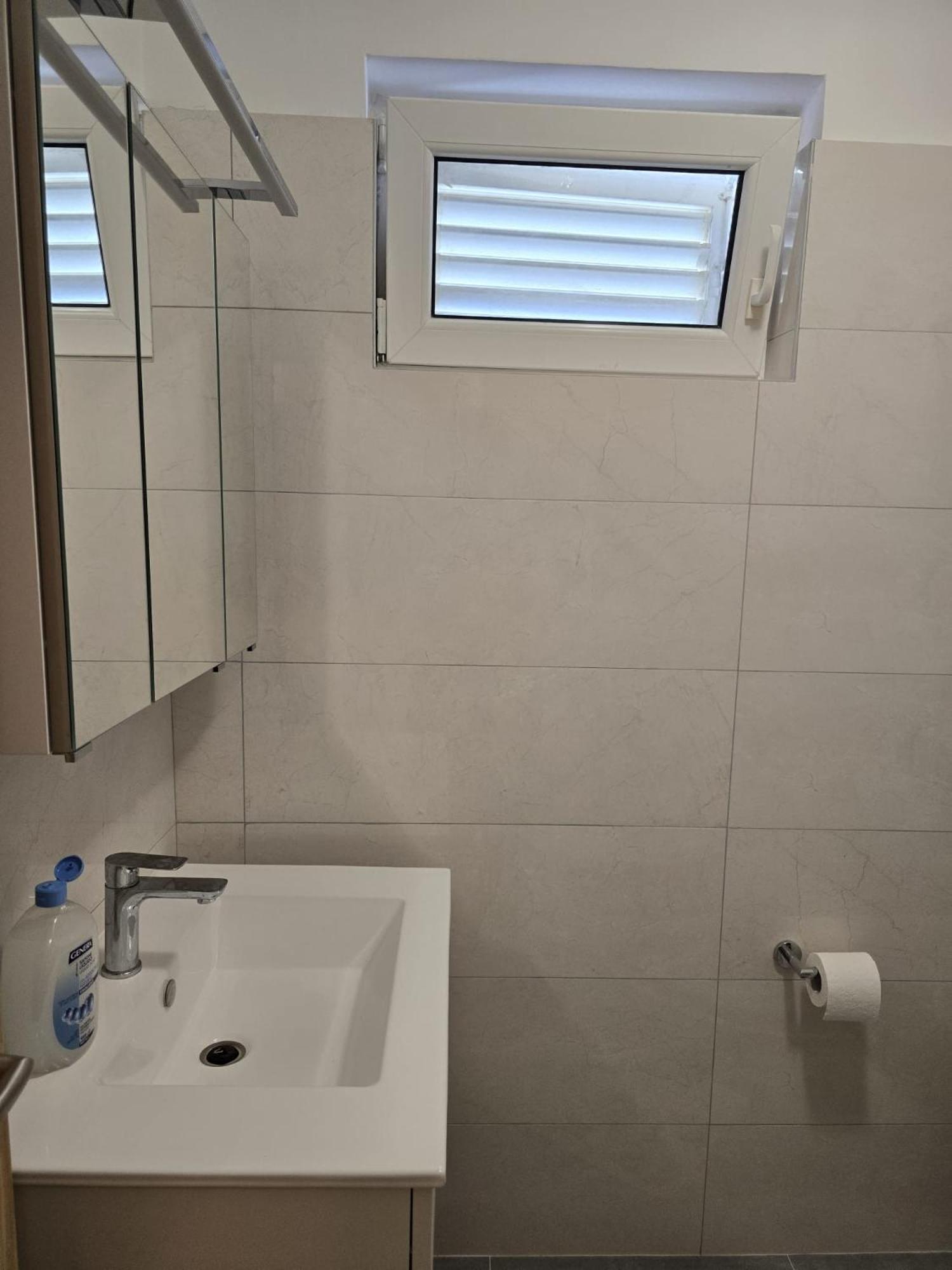 Apartments Sokolovic Krk Town Exterior photo
