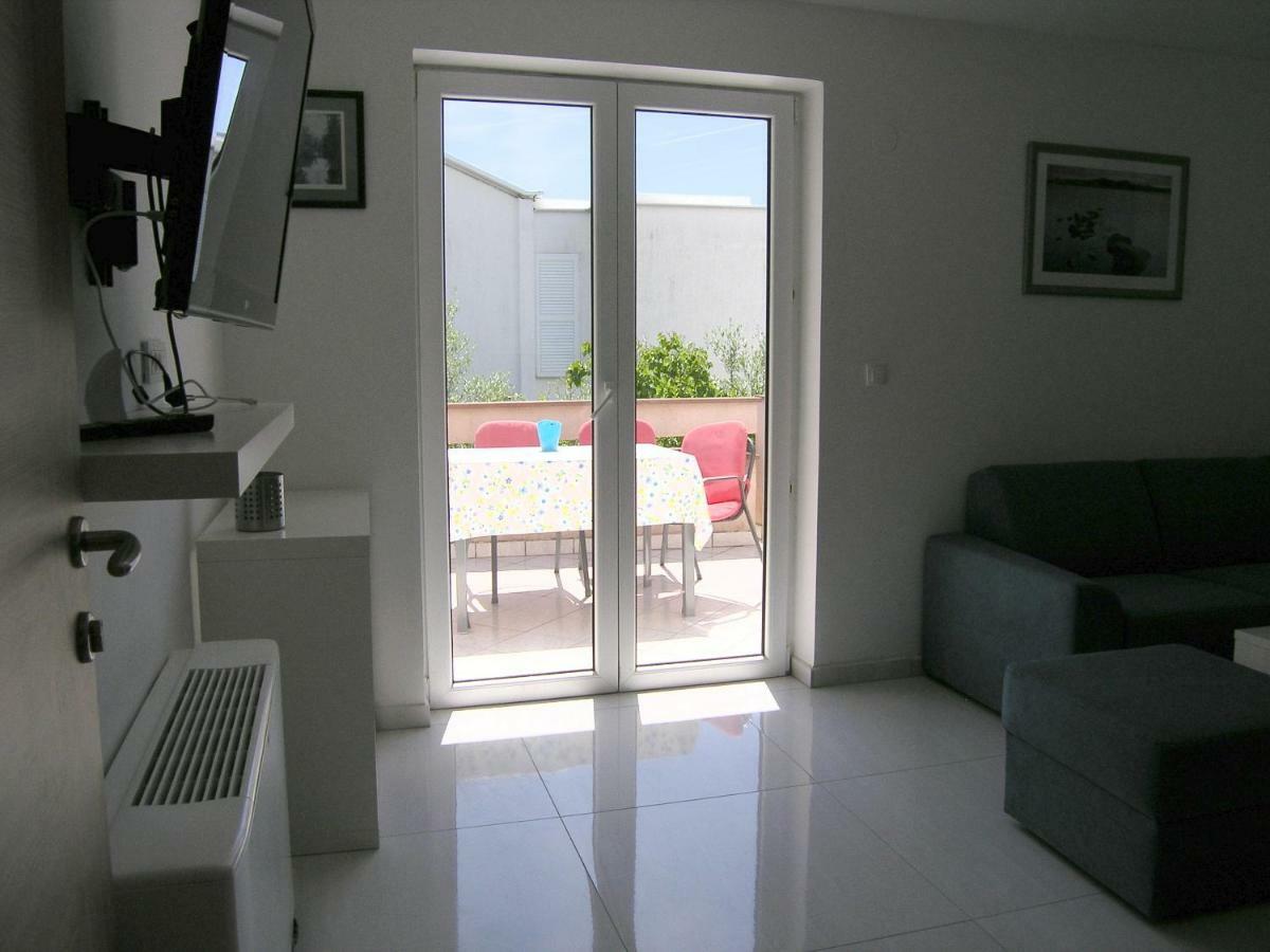 Apartments Sokolovic Krk Town Exterior photo