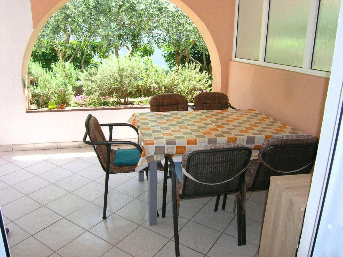 Apartments Sokolovic Krk Town Exterior photo