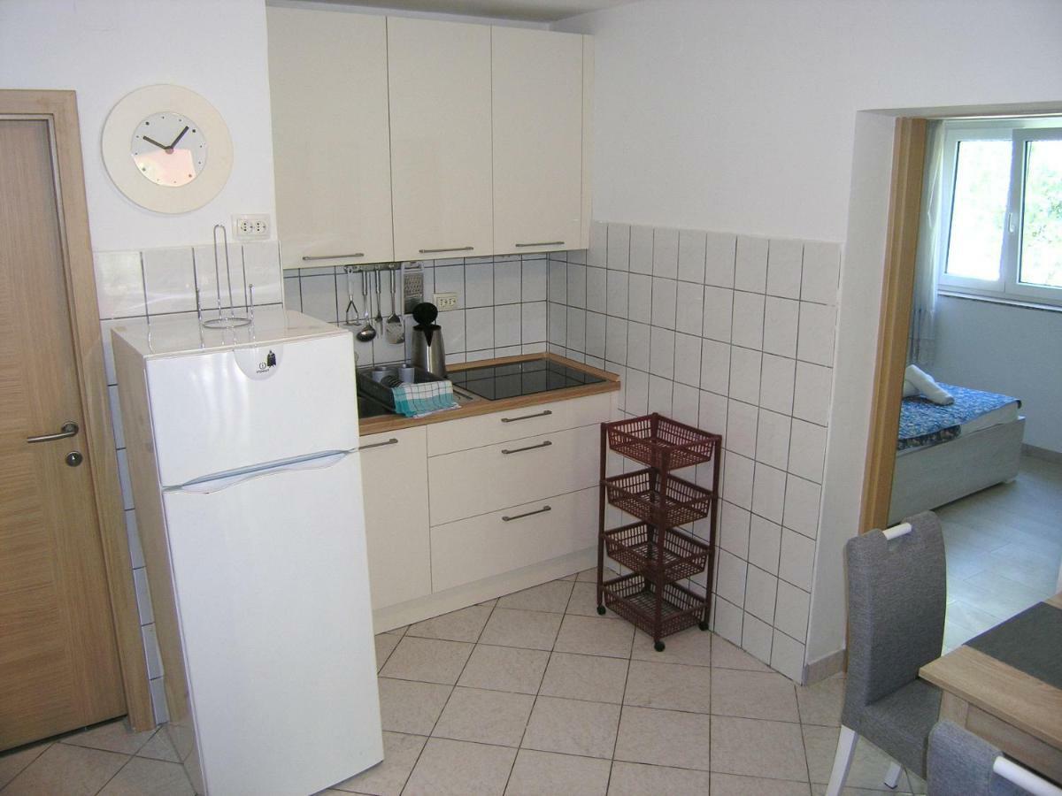 Apartments Sokolovic Krk Town Exterior photo