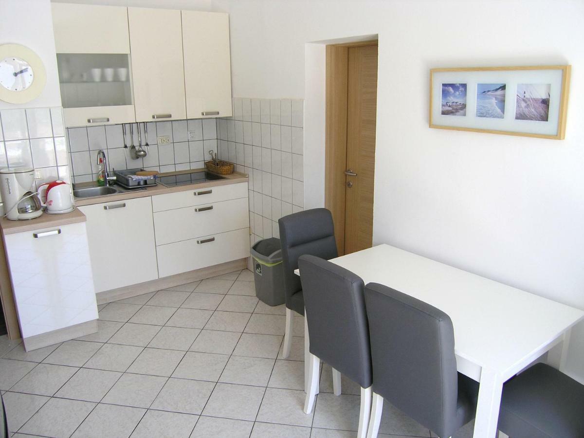 Apartments Sokolovic Krk Town Exterior photo
